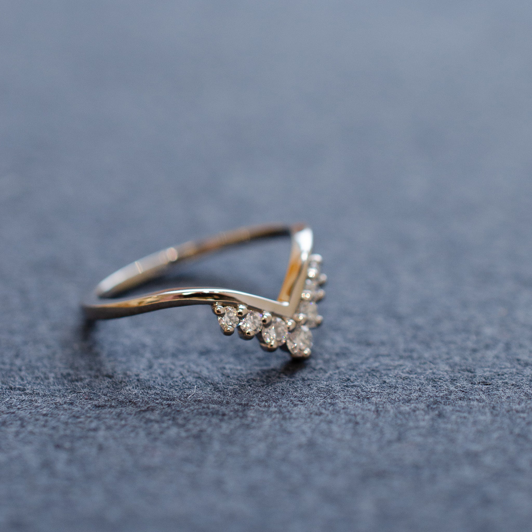 Diamond Wishbone Fitted Wedding Ring in Platinum