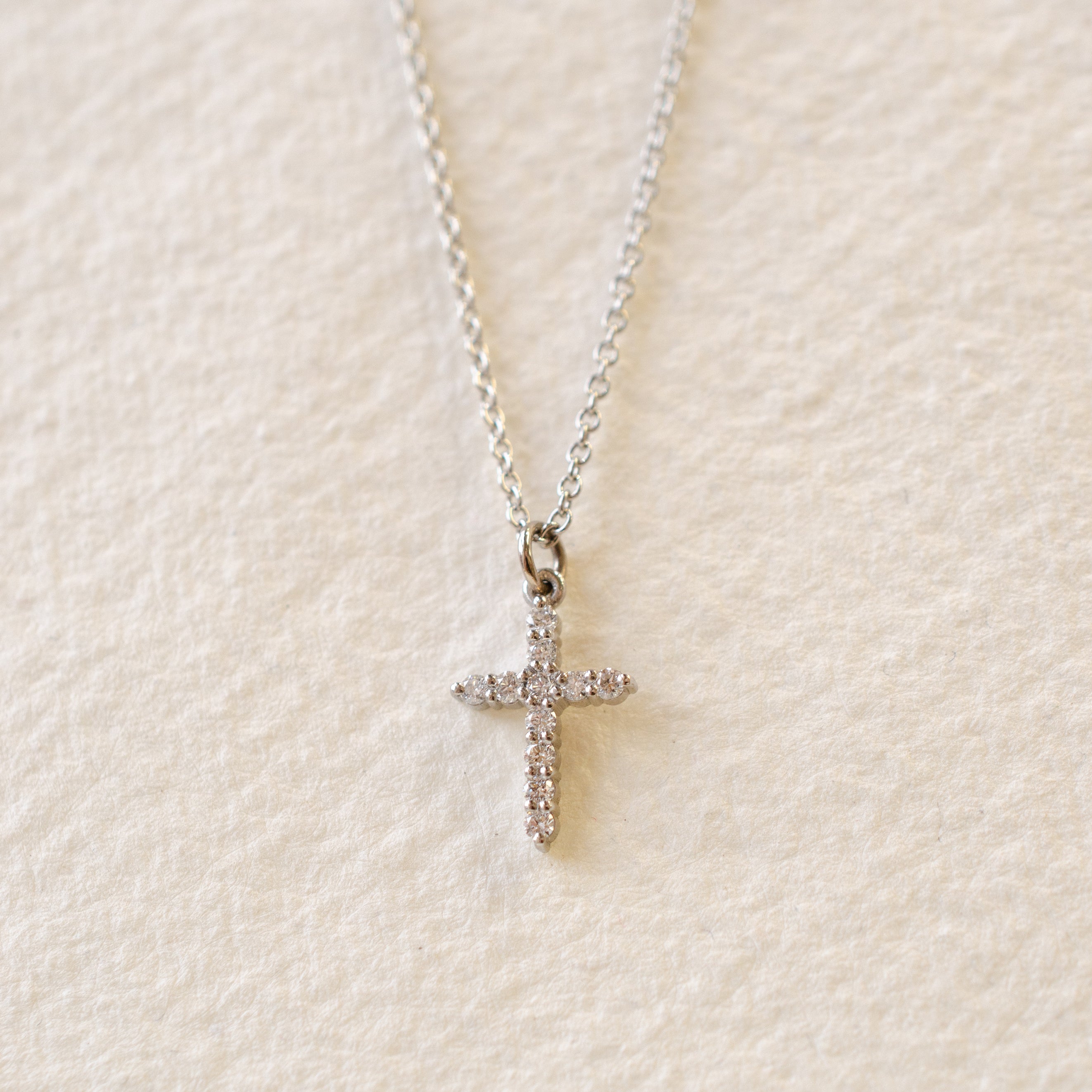 DiamondCrucifixCrossPendantNecklace18ctGold_0003_ElementBespokeJewellery-357.jpg