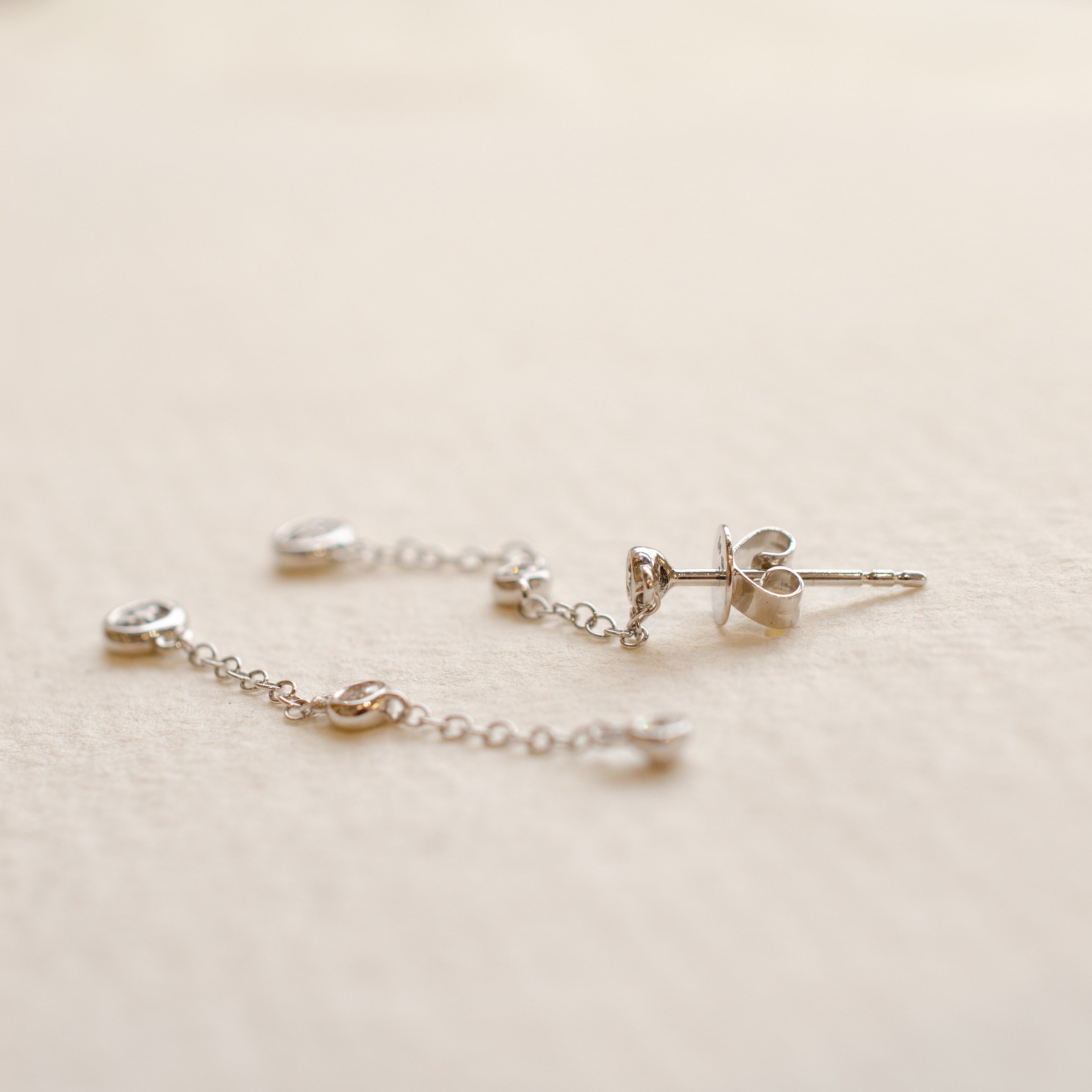 Diamonddropstudearrings18ctwhitegold_0002_ElementBespokeJewellery-379.jpg