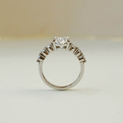 oval cut diamond engagement ring
