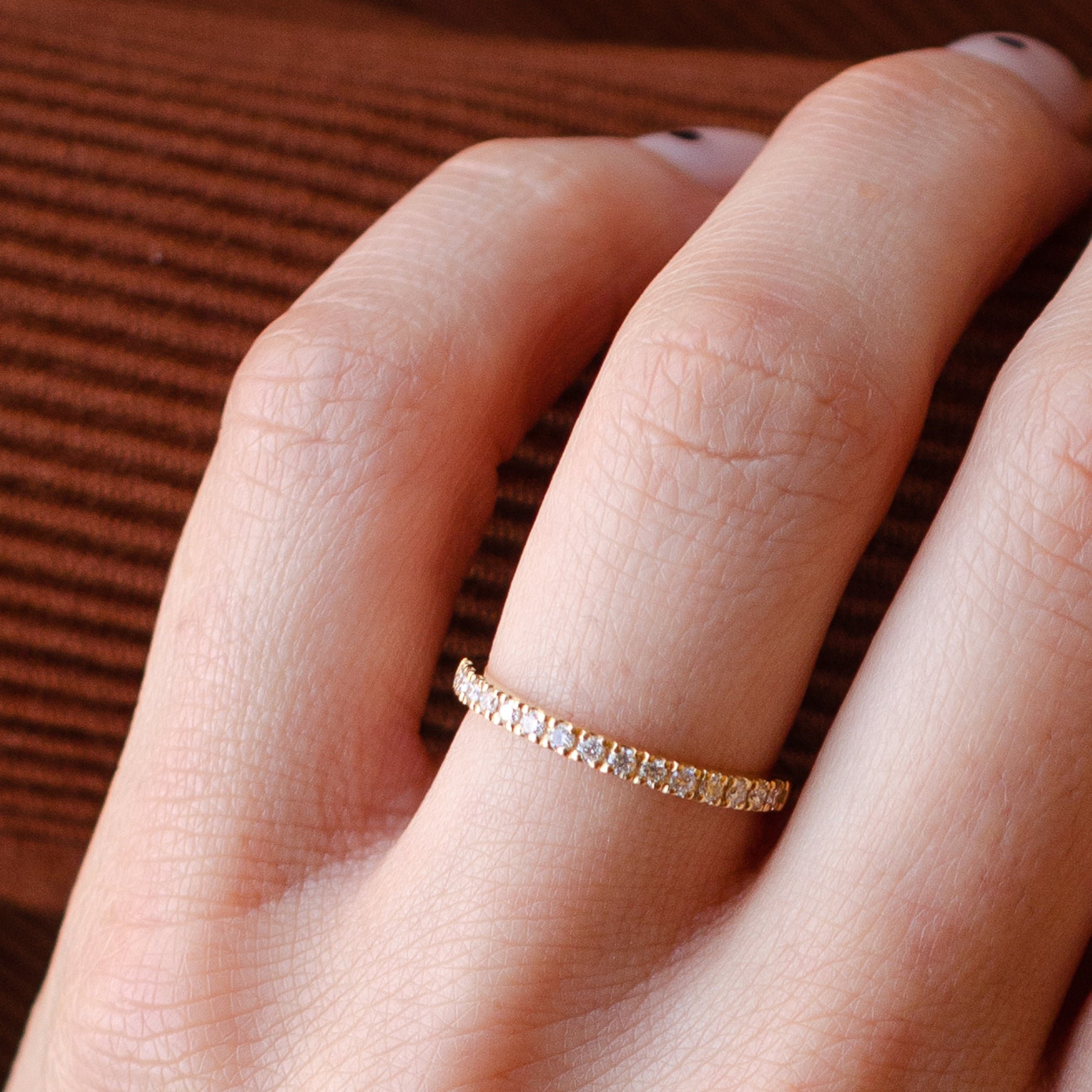 Diamond Set Micro Claw Wedding Ring in 18ct Yellow Gold